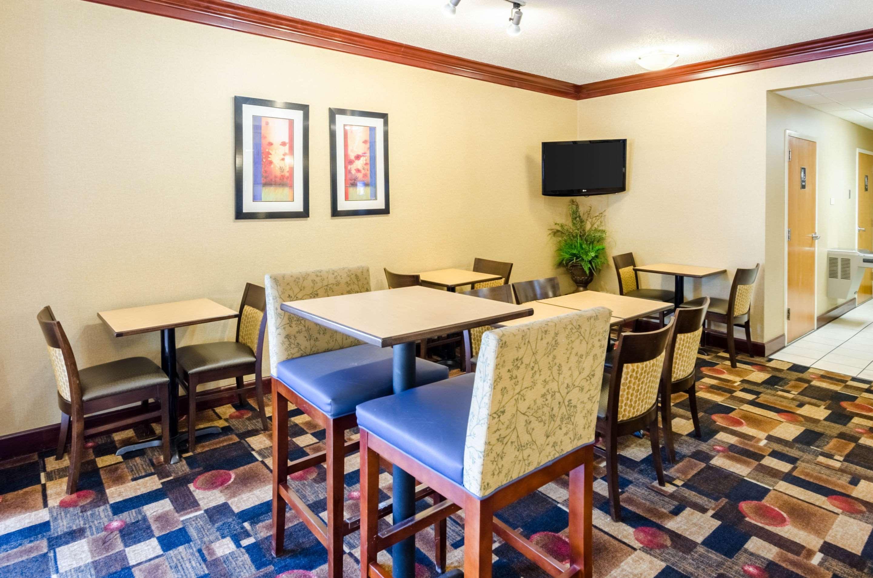 Quality Inn Lynchburg Near University Экстерьер фото