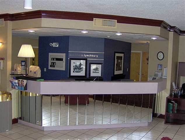 Quality Inn Lynchburg Near University Интерьер фото